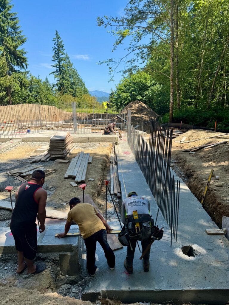 21. June 10 Pouring Concrete