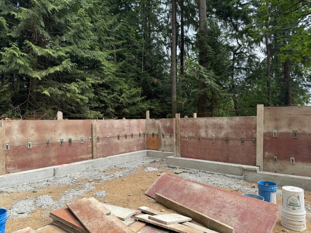 25. June 18 Rebar Wall Forms